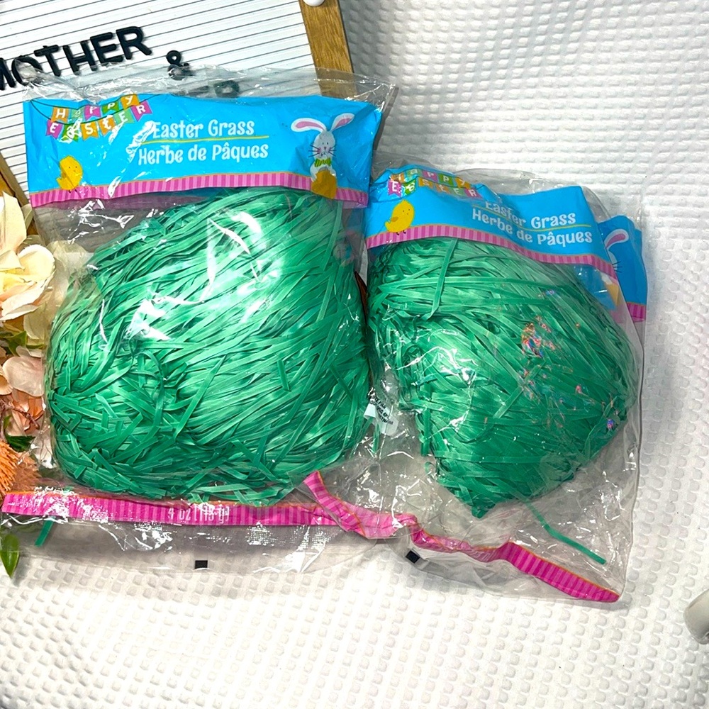 HAPPY EASTER EASTER GRASS 4 OZ 2 PACKAGES PAPER